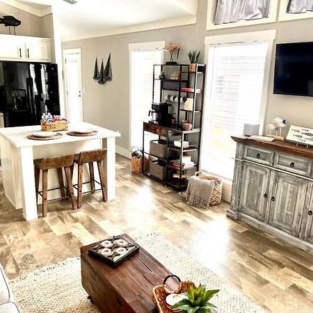 The Little Getaway-Sleeps 4, Firepit, Pet Friendly Villa Pottsboro Luaran gambar