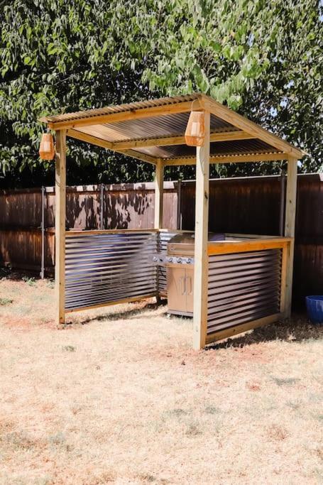 The Little Getaway-Sleeps 4, Firepit, Pet Friendly Villa Pottsboro Luaran gambar